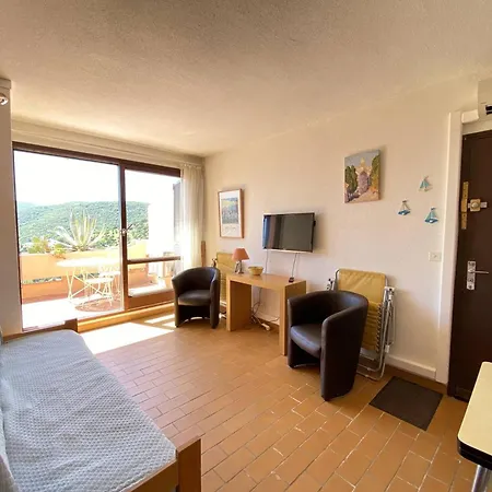 Avec Piscine, Parking Et Climatisation A Valmer - Fr-1-100-343 *